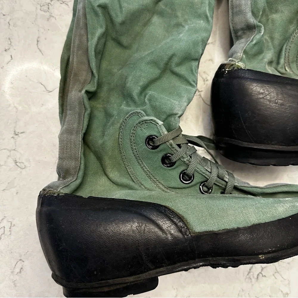 US Military MUKLUK BOOTS Snow Extreme Cold Weather Arctic Boots Mens 10 WellWorn